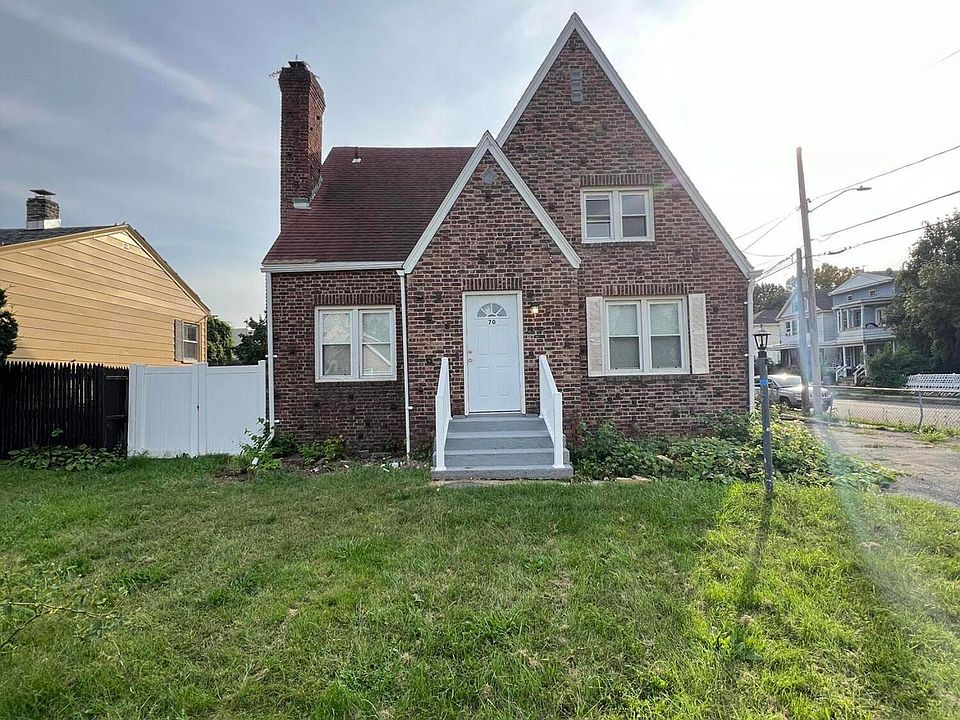 1st image of 70 Beverly Ave Unit 1