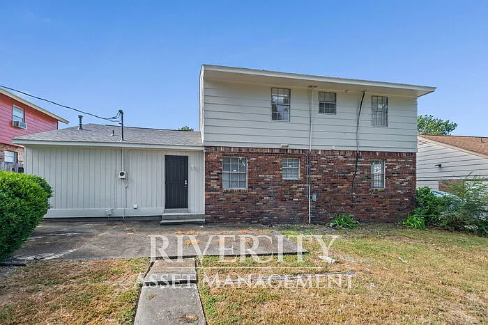 3108 Wickham Dr — Photo 3