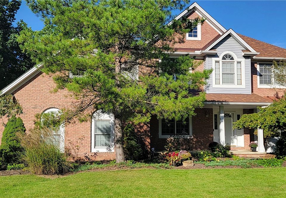 1st image of 8766 Pointe Dr
