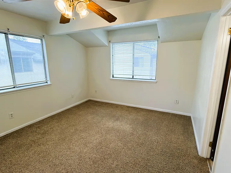 1315 Airport Dr #B02 — Photo 13