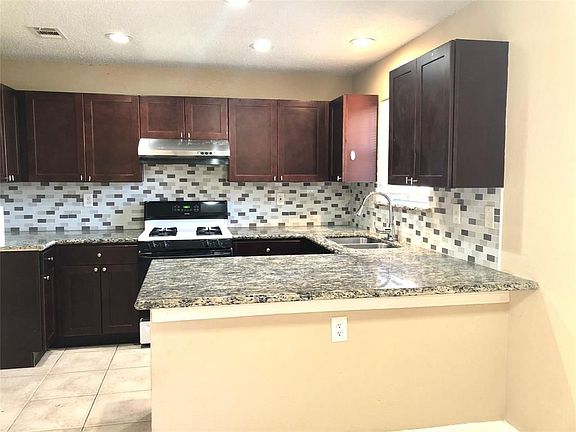 4th image of 3924 Kitchen Hill Ln