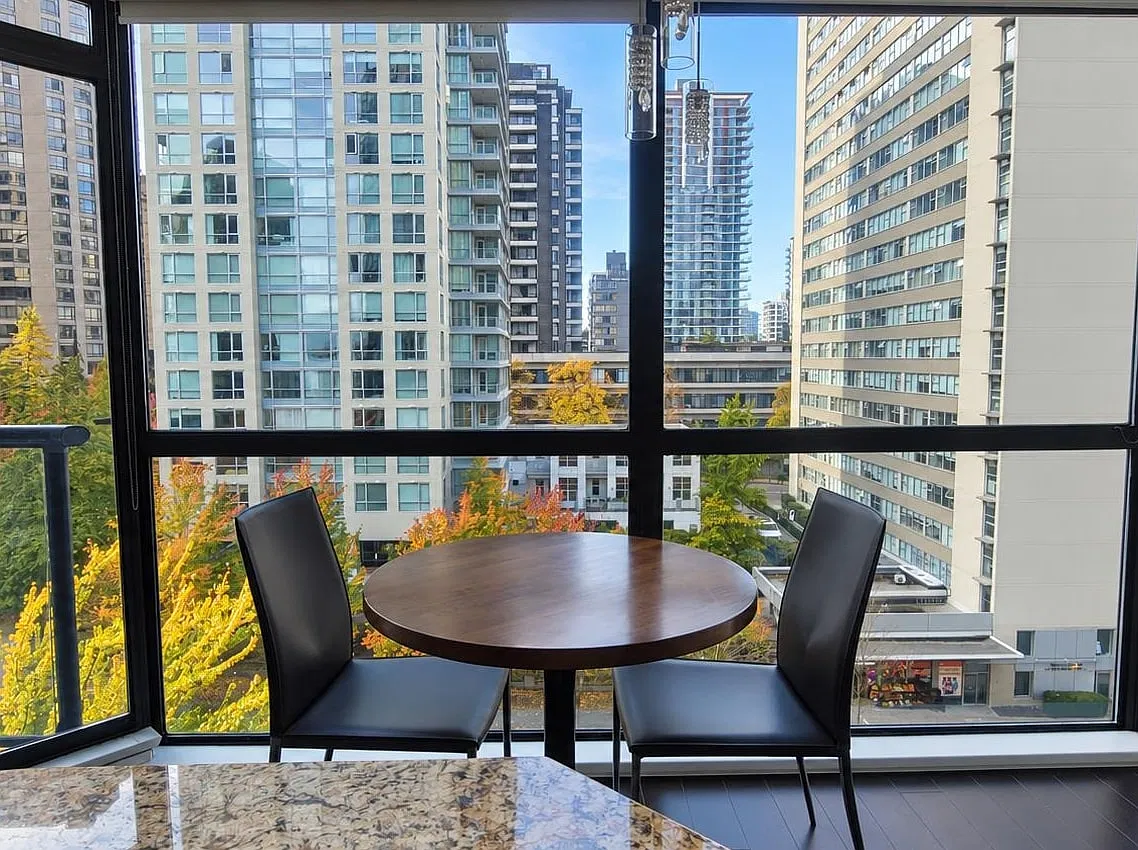 2 bed, 1350 sqft, $5,200 — Photo 3