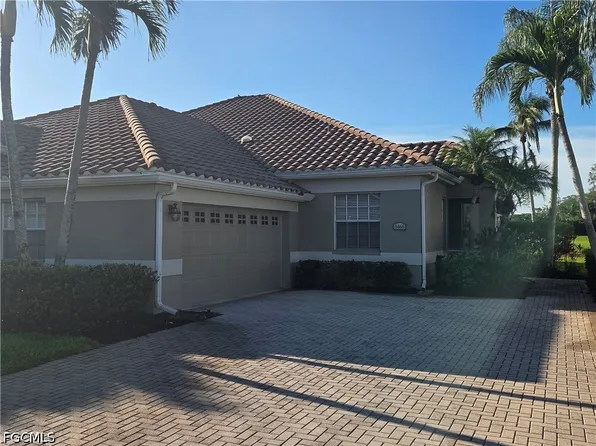 8468 Brittania Dr, Fort Myers, FL 33912