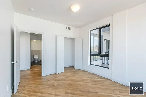 Rented by Bond New York | media 20