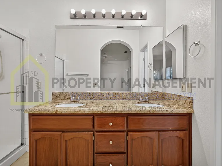8072 Bothwell Dr — Photo 30