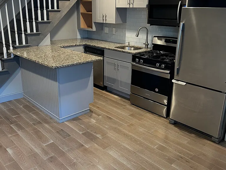 108 Union St #5 — Photo 11