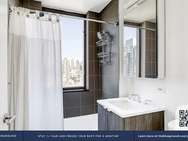 520 W 43rd St #24B — Photo 12
