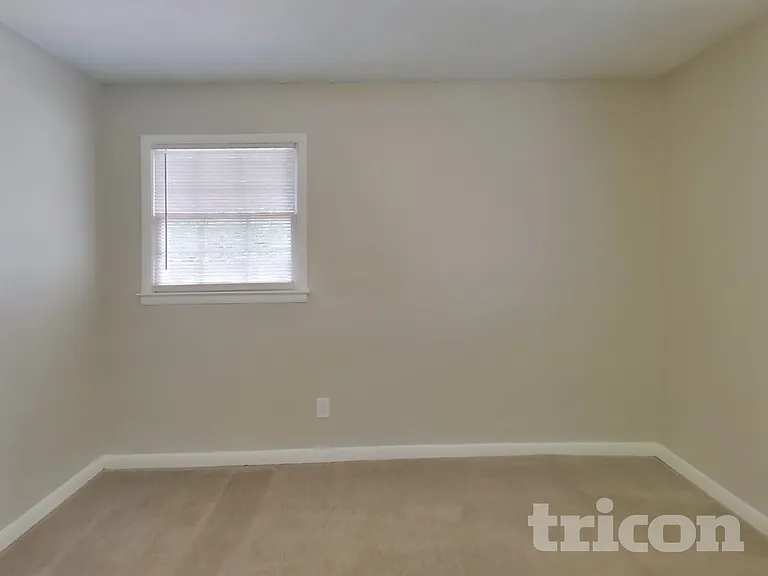 887 Sheppard Way — Photo 13