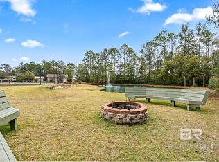 11877 Gateway Dr, Elberta, AL 36530