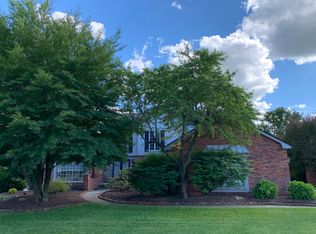 3125 Summit Ridge Dr, Rochester Hills, MI 48306