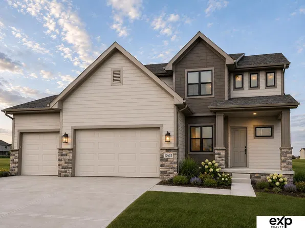 10652 101 Avenue Cir, Papillion, NE 68046