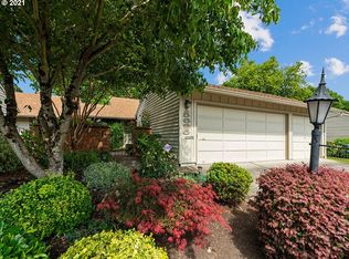 15685 SW Oakhill Ln, Tigard, OR 97224