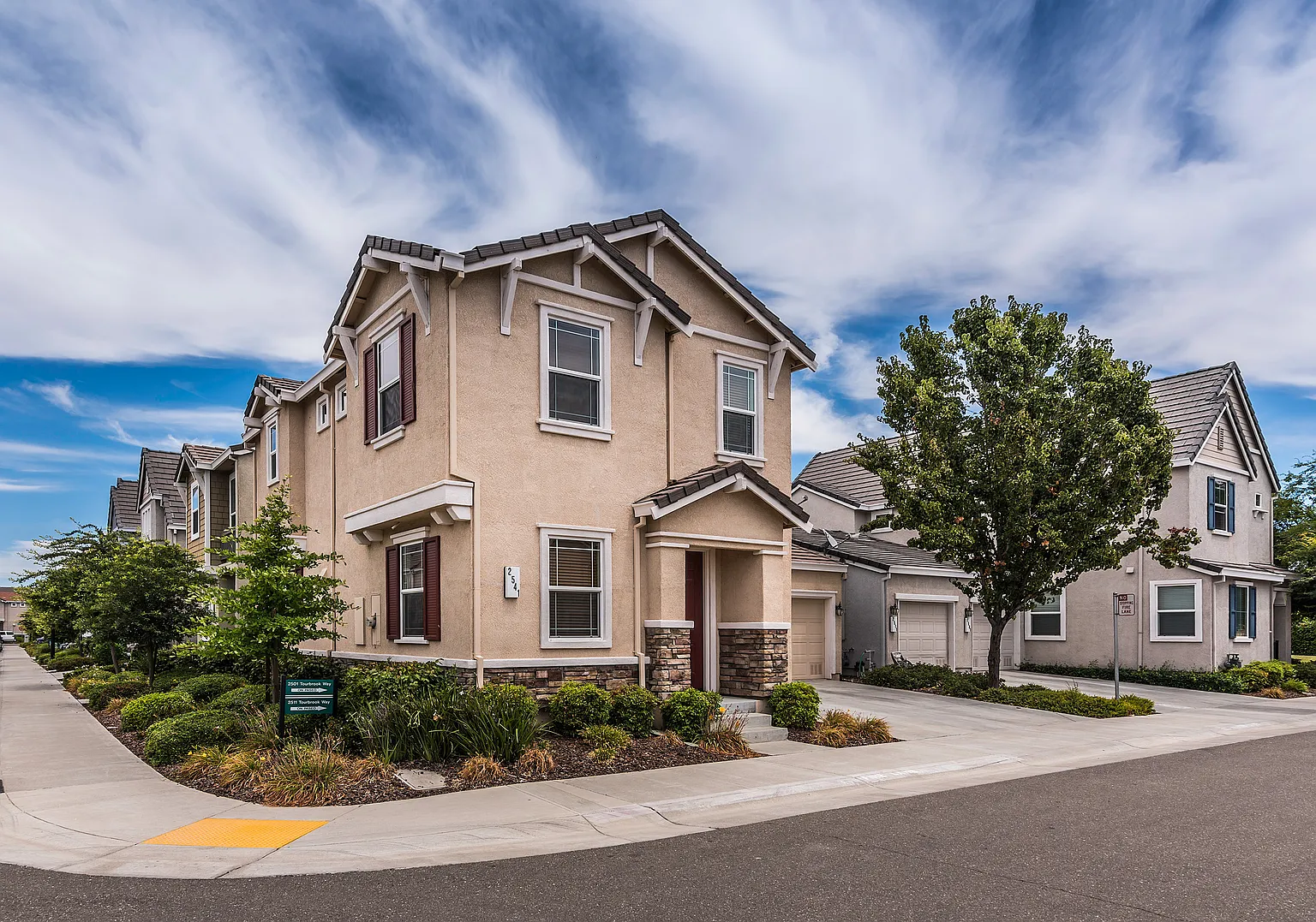2541 Tourbrook Way photo 1
