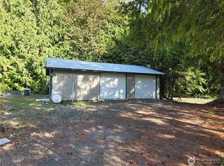 92 Belgian Dr, Brinnon, WA 98320