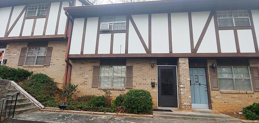 1st image of 2962 N Dekalb Dr APT E