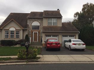 85 Heman St, Edison, NJ 08837