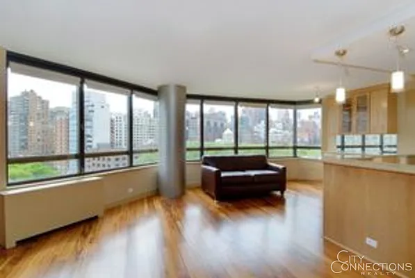 Rented by City Connections Realty | media 26