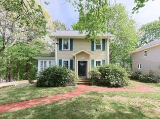 90 Allen St, Walpole, MA 02081