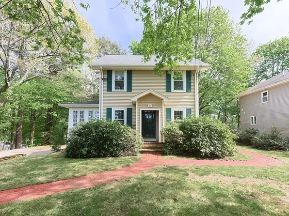 90 Allen St, Walpole, MA 02081