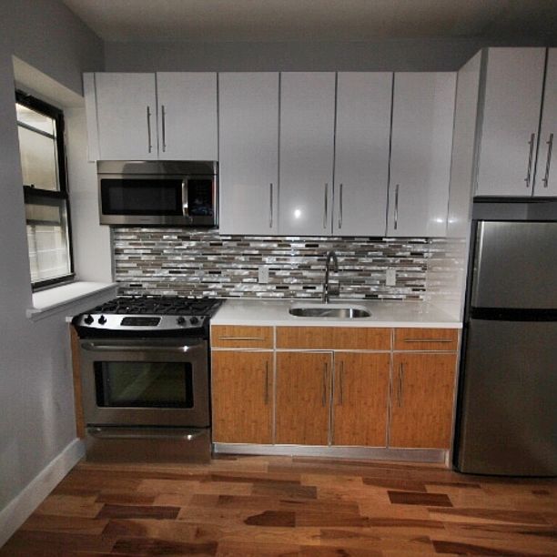 1st image of 407 Chauncey St APT 1C