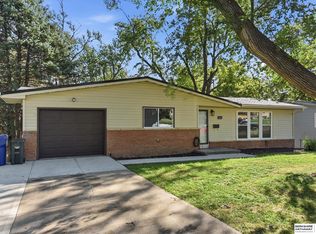 5009 S 82nd St, Ralston, NE 68127
