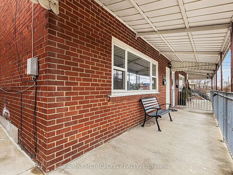 1030 Davenport Rd #2 — Photo 3