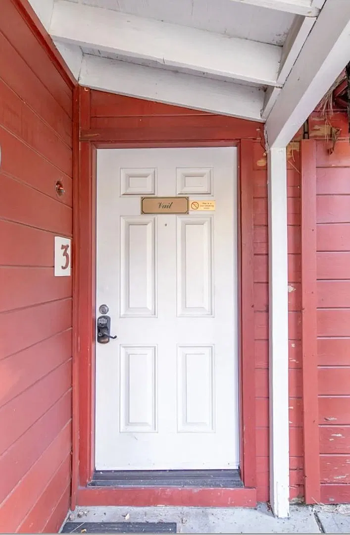 Cozy Hollow Lodge, Big Bear, CA — Photo 4