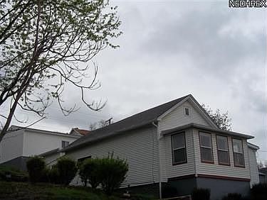 3rd image of 813 Lisbon St
