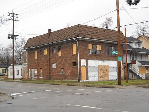 1st image of 1034 Cecil Ave