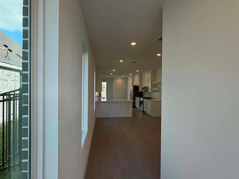 27451 Sunterra Village Dr — Photo 4