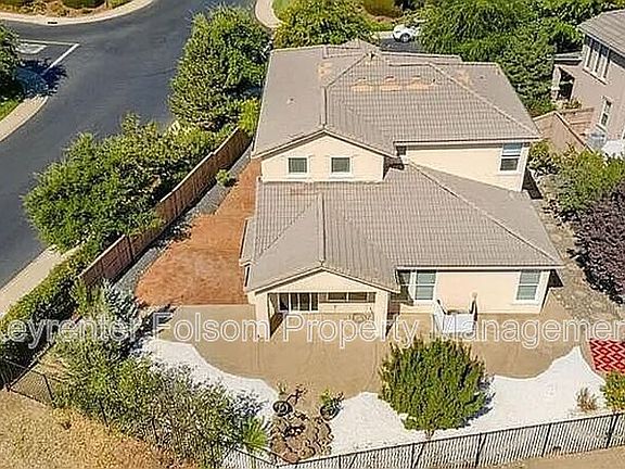 5th image of 2283 Muratura Way