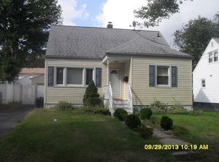 1244 Wheatsheaf Rd, Roselle, NJ 07203