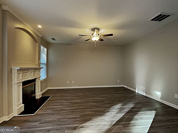 3rd image of 590 Simonton Crest Dr
