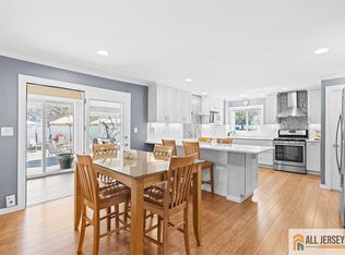 42 Lake Blvd, Aberdeen, NJ 07747