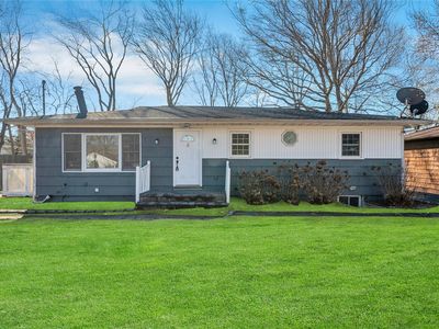 30 Beacon Street, Shirley, NY, 11967