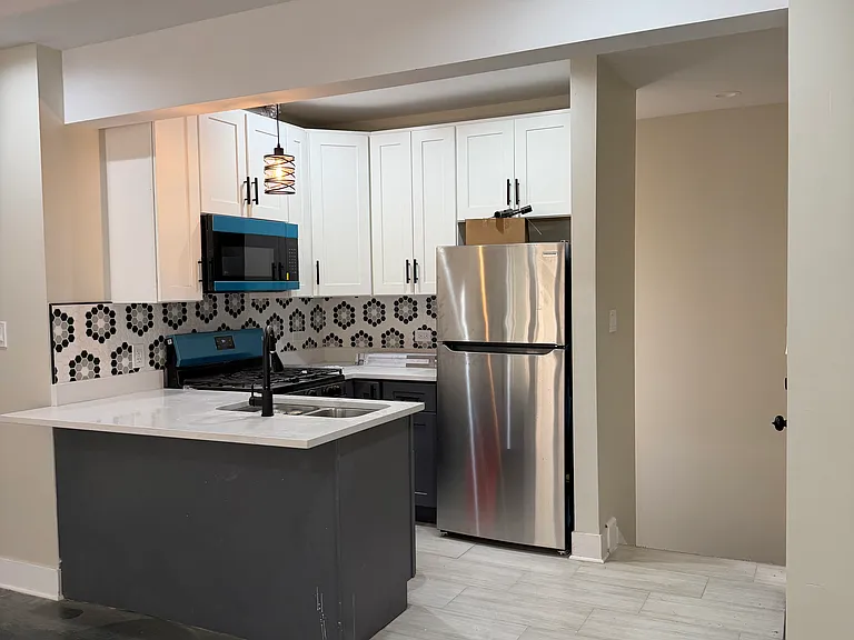 7948 S Evans Ave #9 — Photo 2
