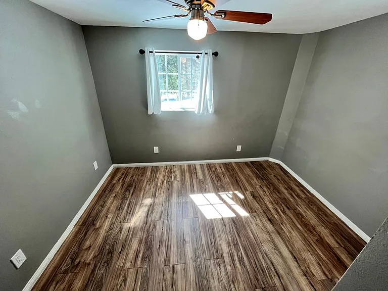 26455 Delano Dr #7 — Photo 18