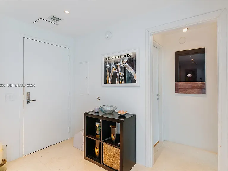 300 S Biscayne Blvd #T-3702 — Photo 3
