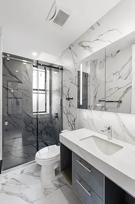 Rented by REAL New York | media 24