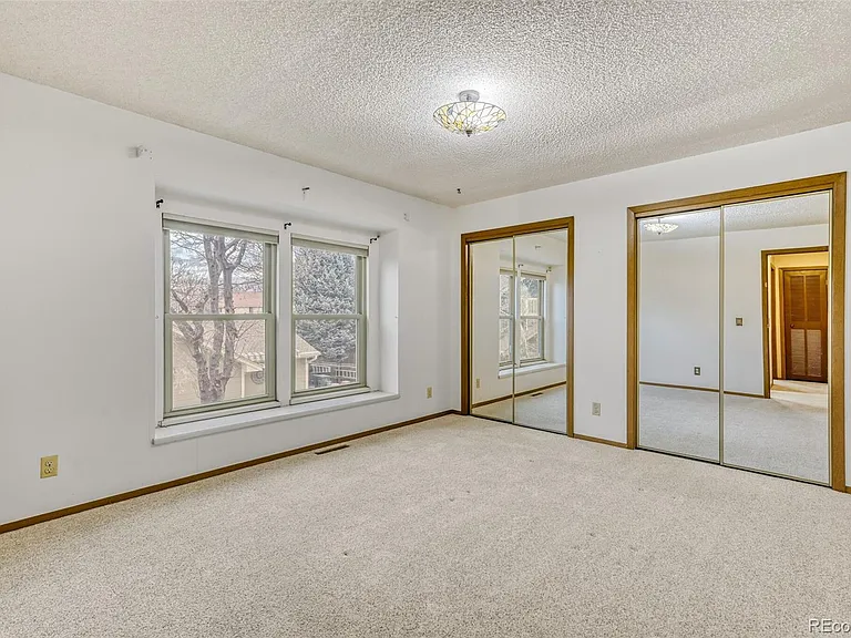 3354 S Kendall St — Photo 18
