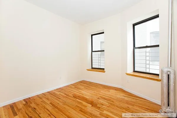 Sold by Bond New York | media 18