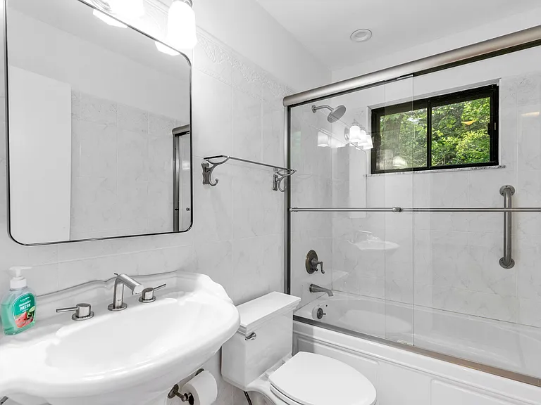 10 Charla Dr — Photo 14