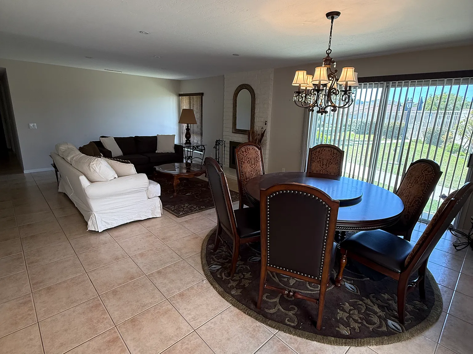 3 bed, 1680 sqft, $5,450 — Photo 2