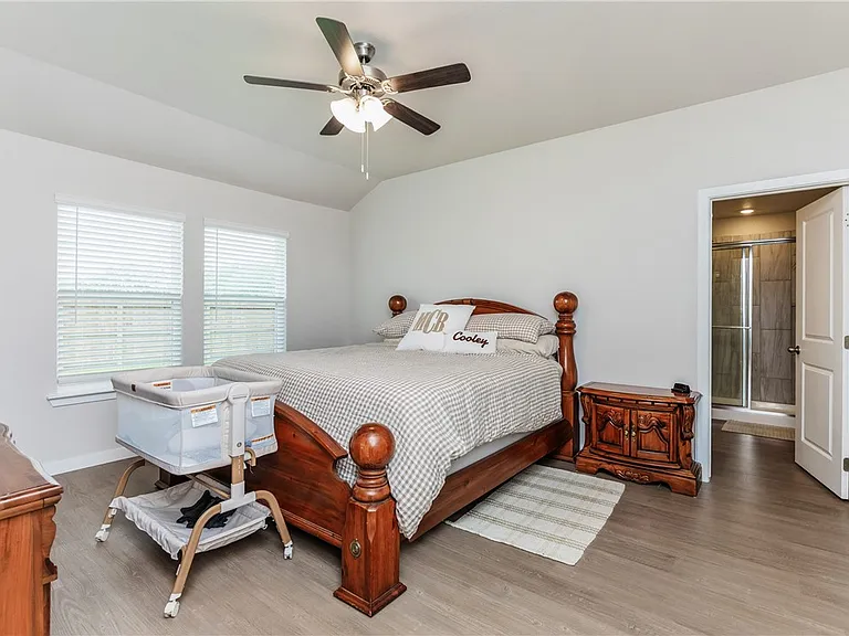 1905 Osbert Nelly Dr — Photo 16