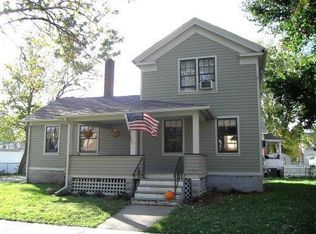 212-214 N Chestnut St, Aurora, IL 60506