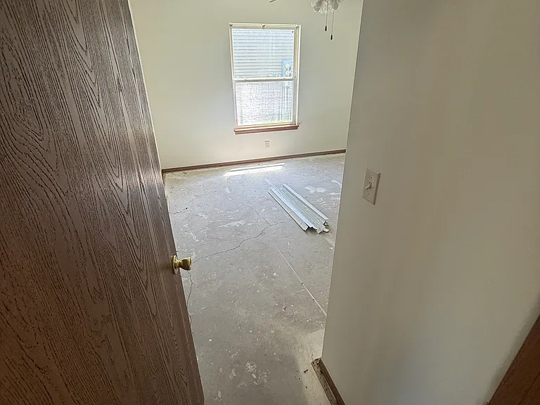 105 Argo St — Photo 9