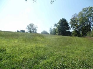 N Blue Barn Rd, Bloomfield, IN 47424