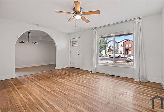 2nd image of 1310 Alton St