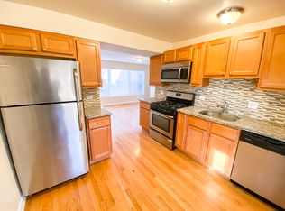 2103-23 W. Berwyn Ave., Chicago, IL 60625