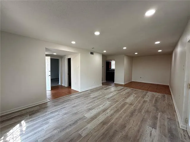 903 E Saint Bernard Hwy — Photo 3